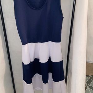 Sleeveless navy blue and white Dress